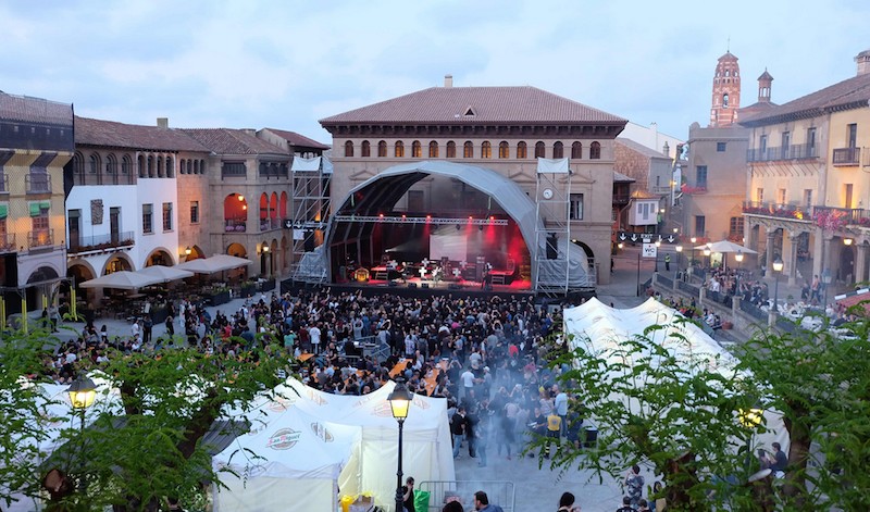 Rock & Grill au Poble Espanyol : Une expérience gastronomique inoubliable