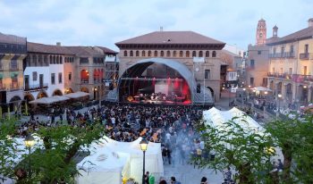 Descubra la Experiencia Única de Rock&Grill en Poble Espanyol