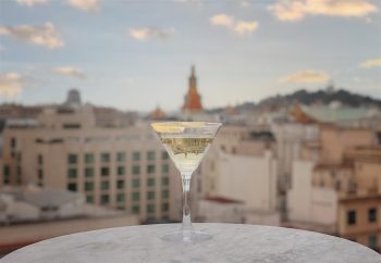 Descubre el encanto de Barcelona en el Hotel Bar Week